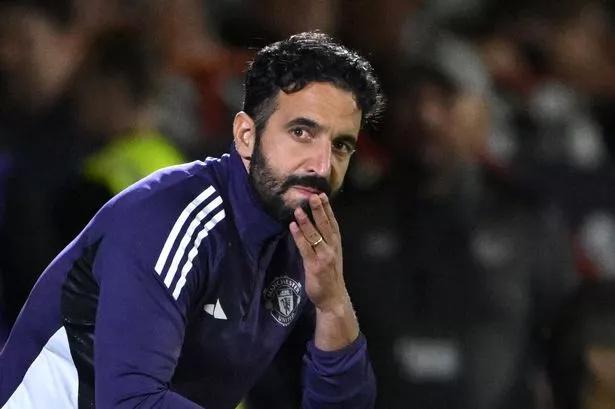 曼联幸运领先!3轮2球都是乌龙球,2次反弹破门,门线技术建功